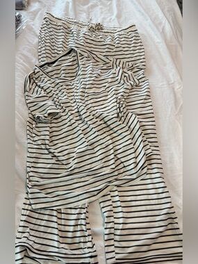 State of Day Striped Gray & White Modal Pajama Set EUC 0784